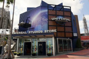 Visit Universal Studios Store
