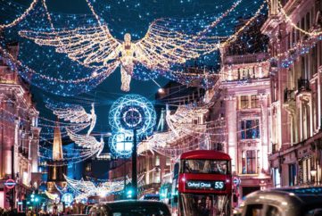 London Christmas Lights Experience on a Vintage Open-Top Bus